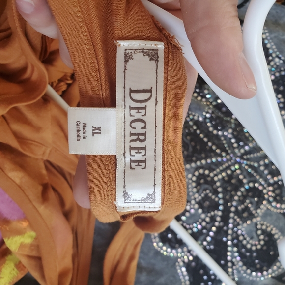 Tank Top - Picture 3 of 3